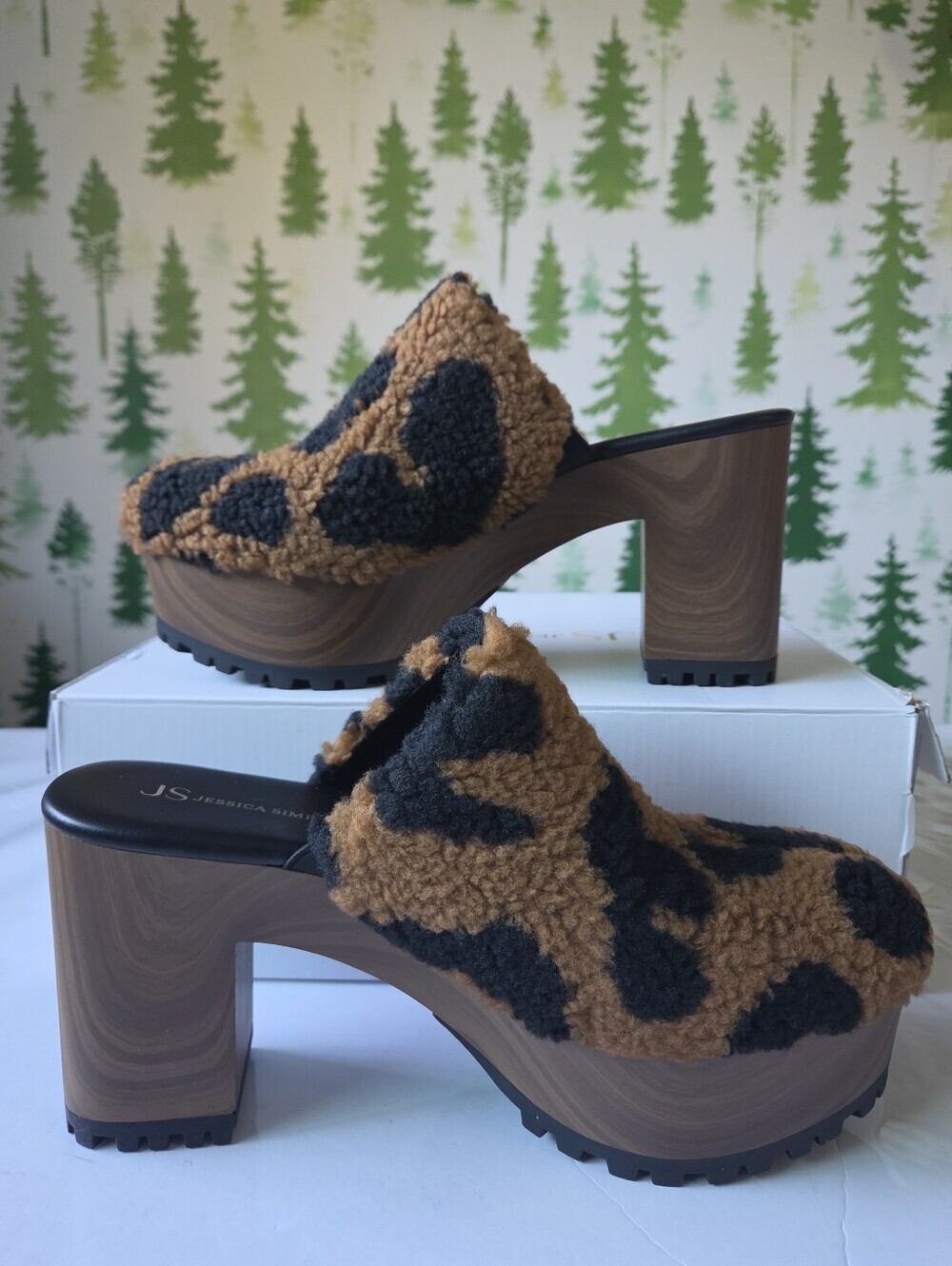 Jessica Simpson Tyvah Womens Round Closed Toe Clogs